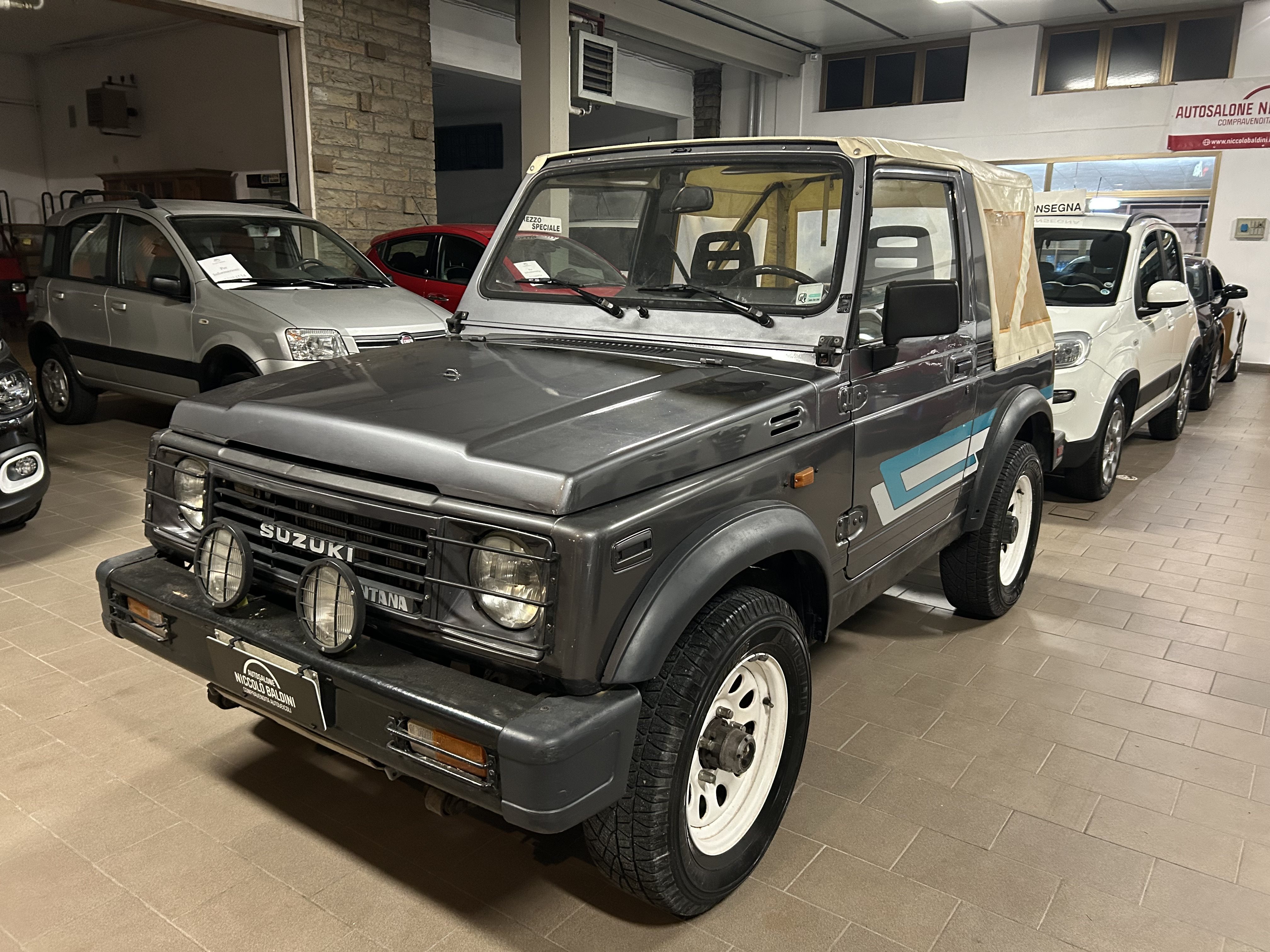 Suzuki Samurai